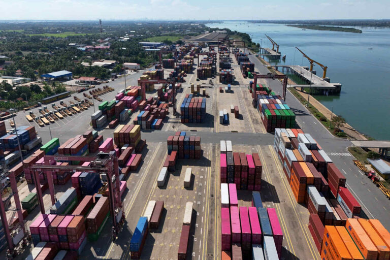 Why China is in no rush to seek U.S. trade deal
